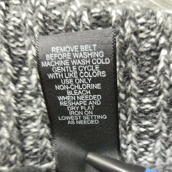 Bisou Bisou Sweater Snap Front Cardigan, Size L Dolman Sleeve Missing Belt - Picture 5 of 11